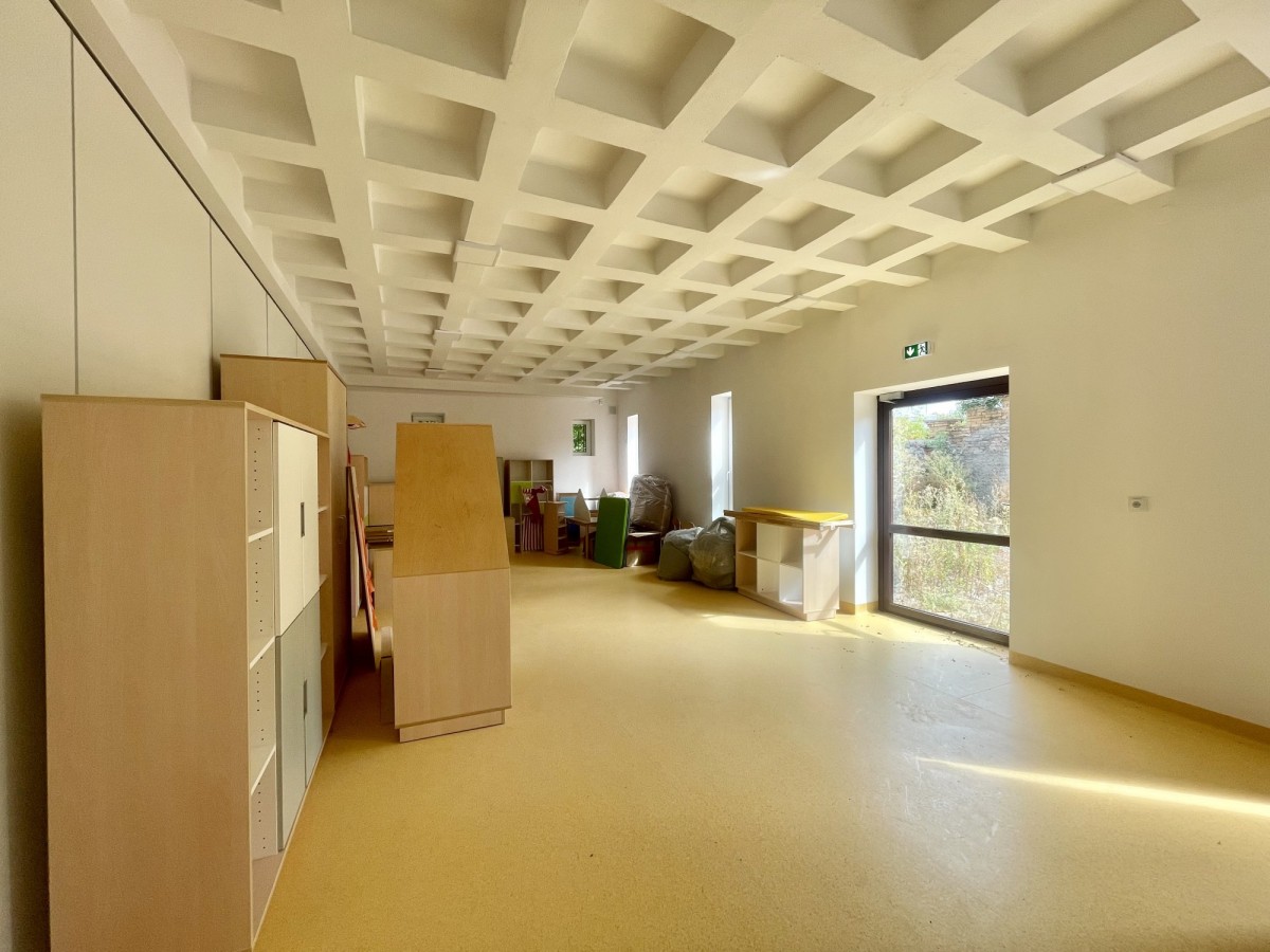 Wyjątkowy przestronny, lokal usługowy, Torwar.