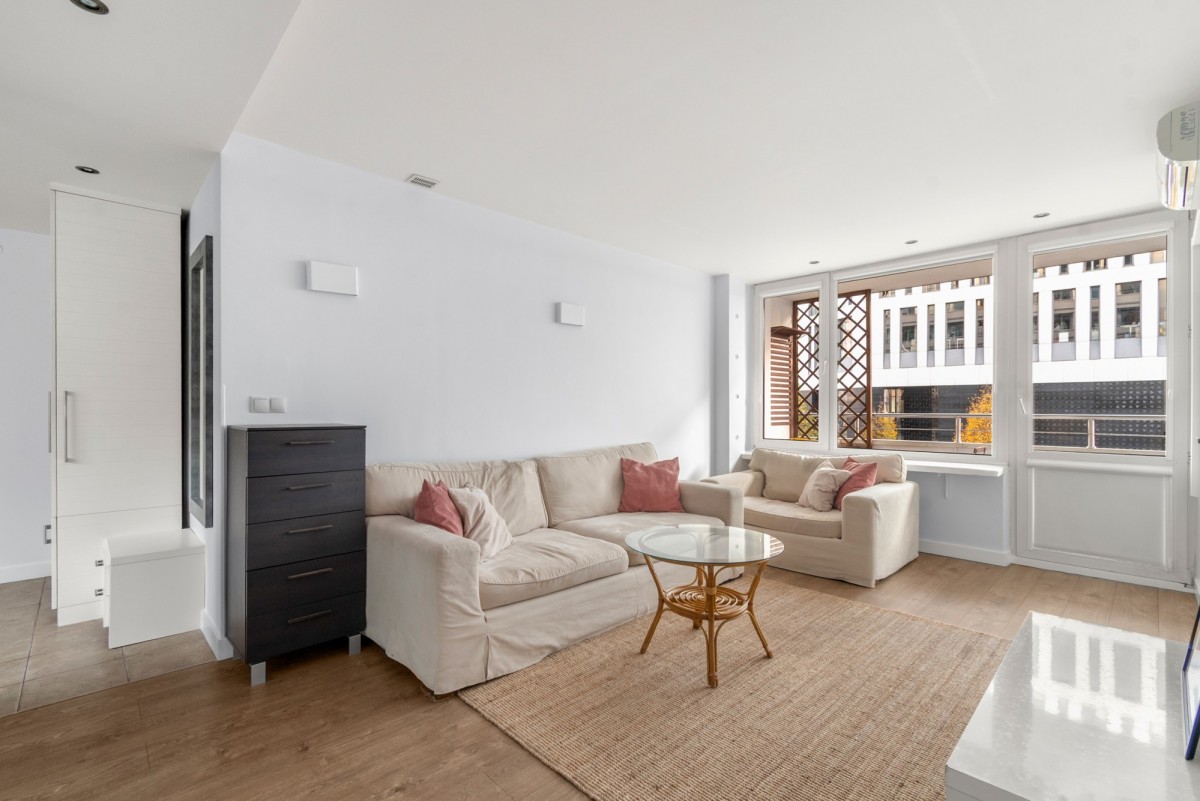 Jasne 3 pokoje przy Placu Unii