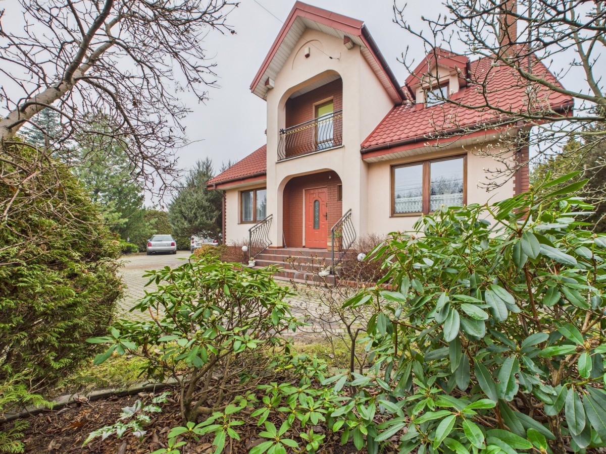 dom wolnostojący 172,8 m² | 6 pok | działka 1376m2