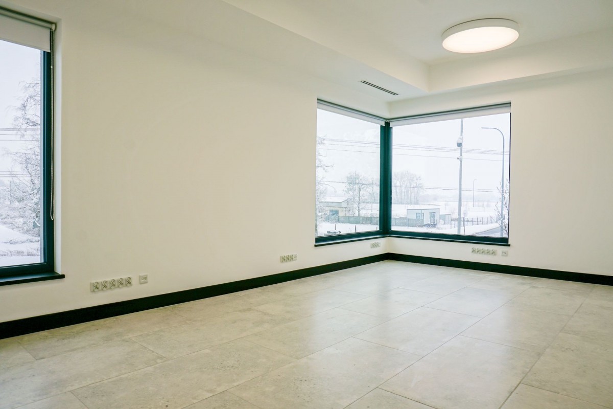 Lokal biurowy 25,5m2, Chrzanów Duży gm. Grodzisk M