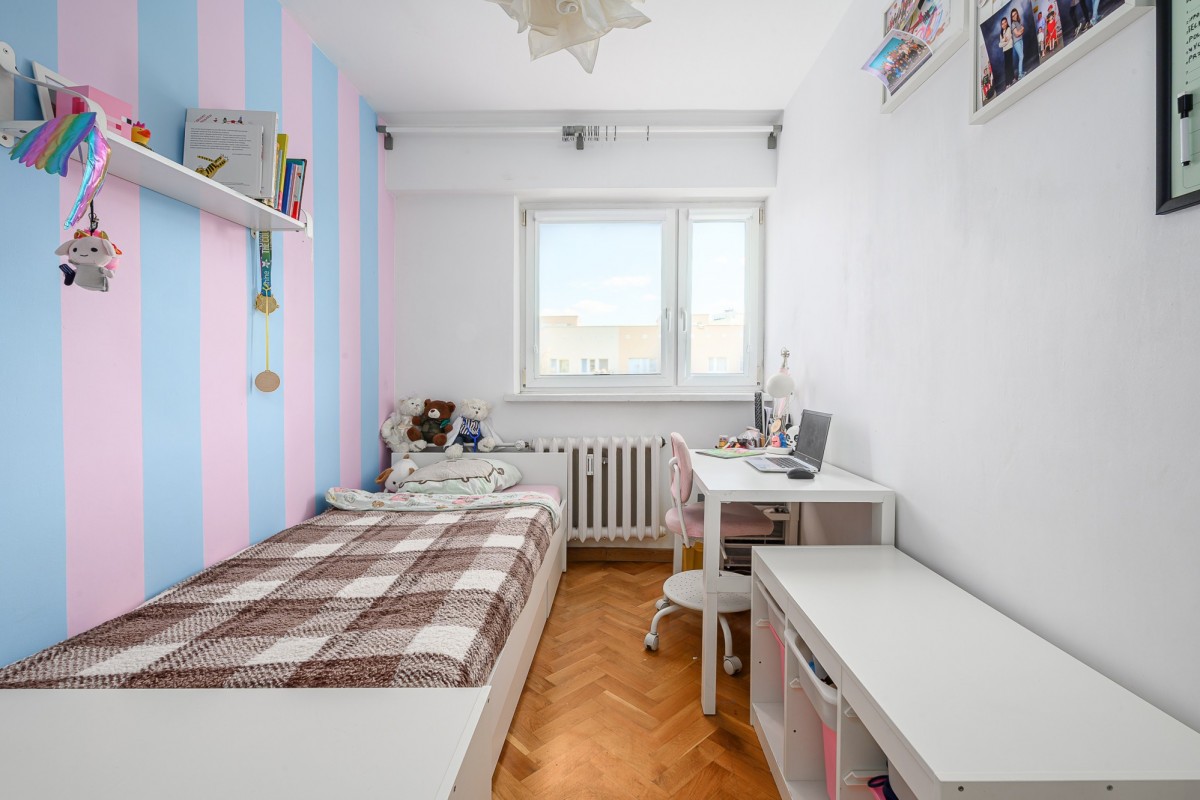 Dwustronne| Blisko Tramwaj| Zielona Okolica| KW