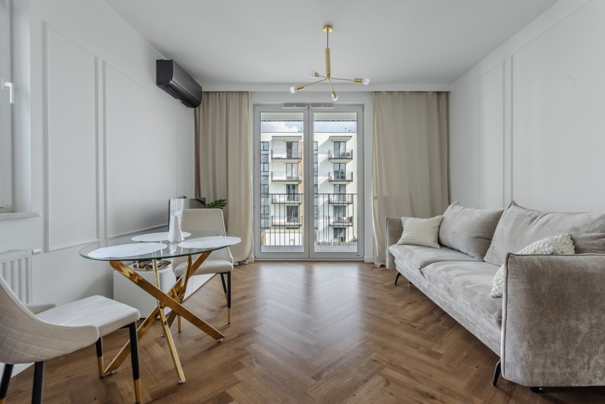 Nowe i wyposażone mieszkanie w bloku z 2025 roku