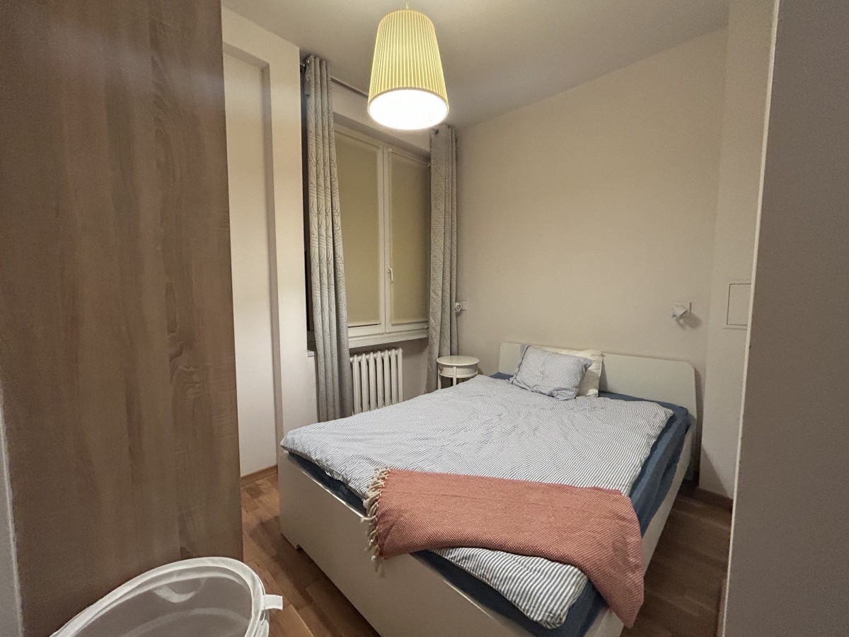 Metro Racławicka | Po Remoncie | Cicha Okolica