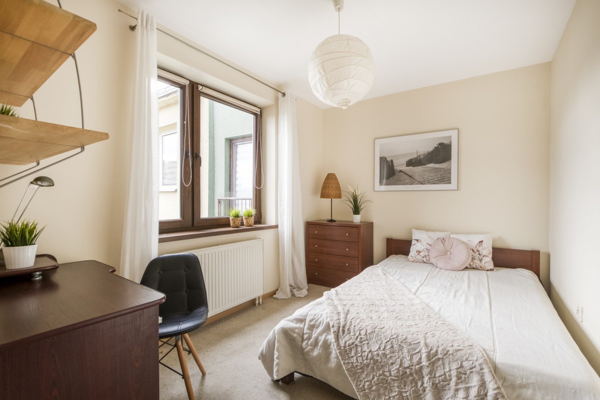 CENTRUM, CICHE 2 POKOJE, WIDNA KUCHNIA, BALKON!!!