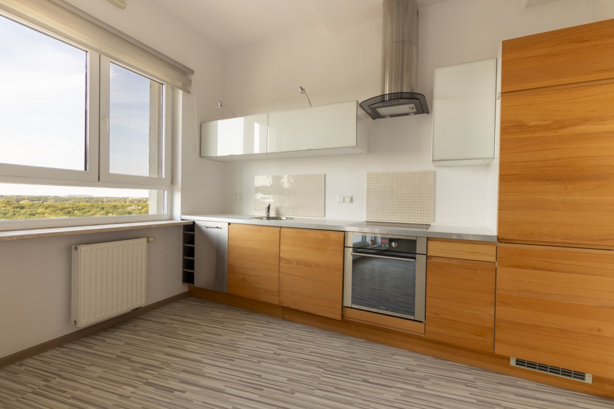 Kawalerka | 13 piętro | loggia + msc. post | Wola