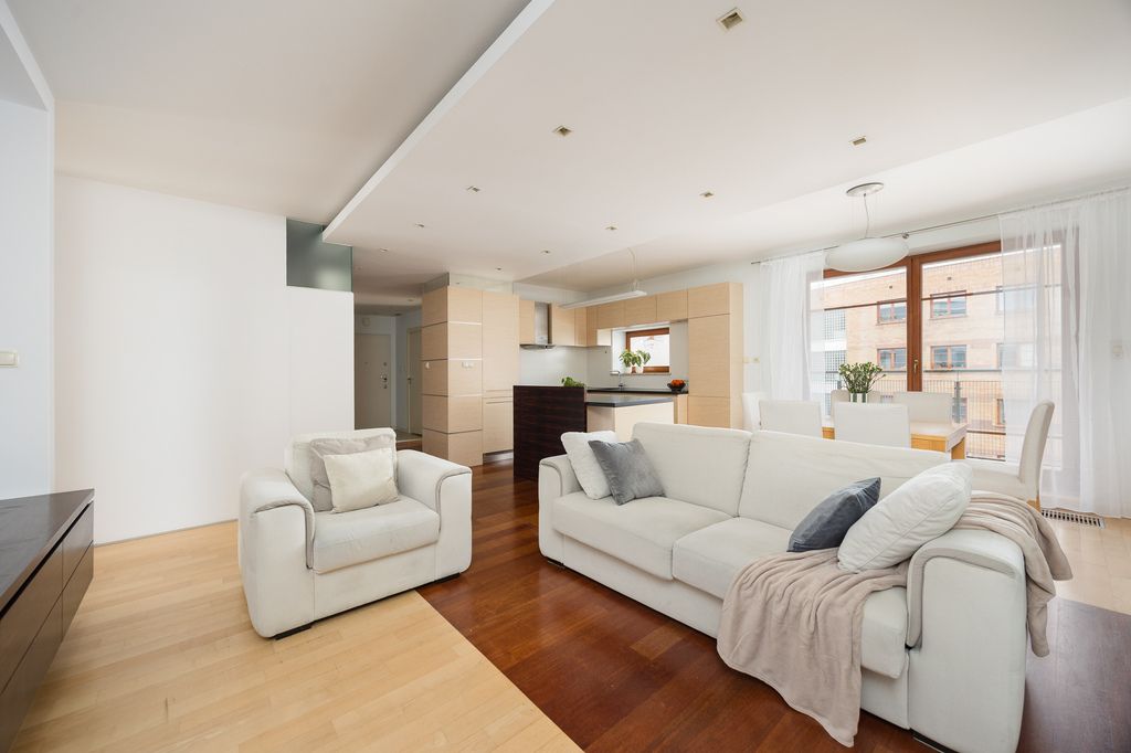 Dwustronny 4 pokojowy Apartament 2 balkony Parking