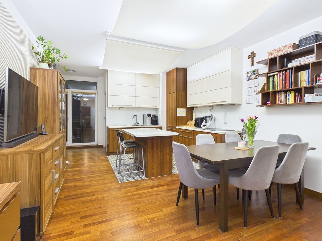 4 – pokojowe z dużą loggią – Idealne dla rodziny!