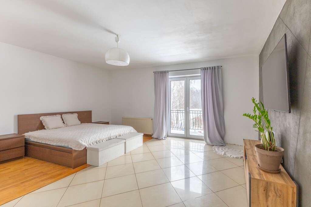 Mieszkanie 3pok, 92m2  strych 54m2 Nowe Grabie