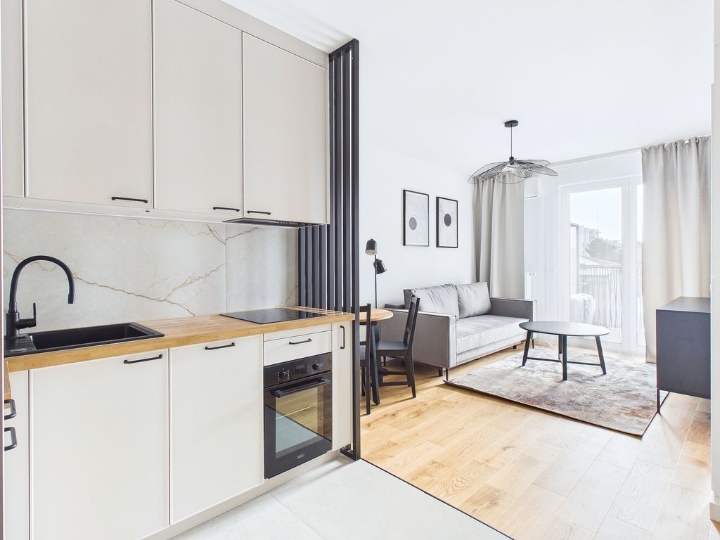 2 pokoje  Metro  Klimatyzacja  Smart Home