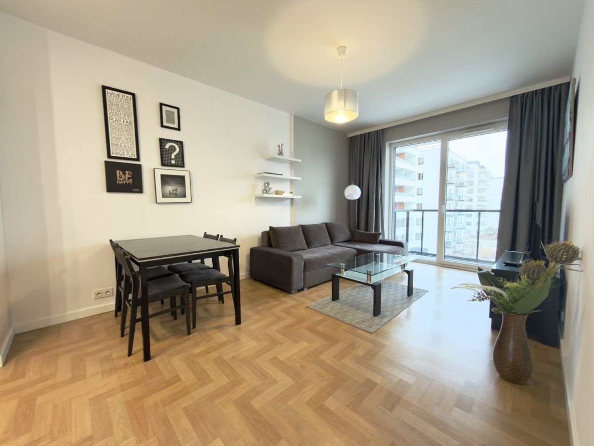 Lotnisko / Parking Podziemny / Siłownia