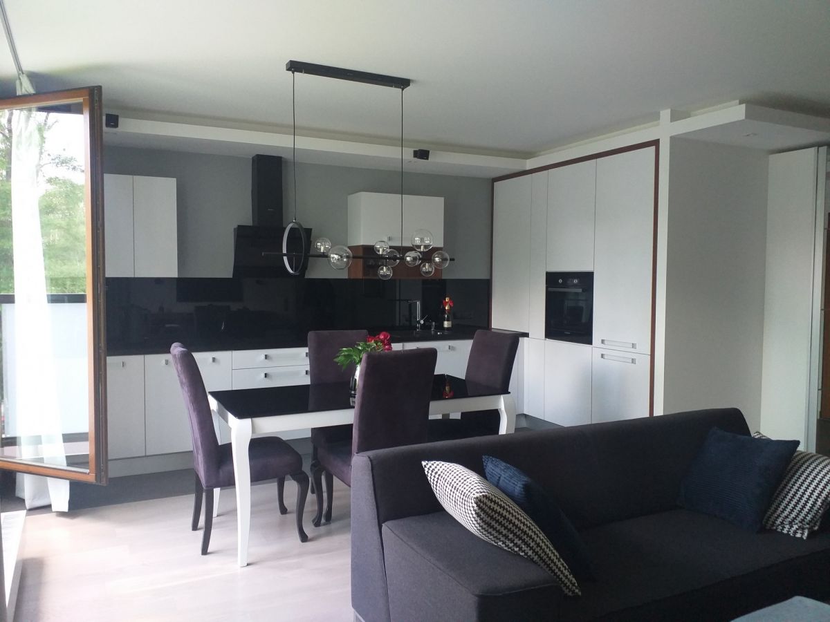 Od dziś / tuż obok parku / Wisła