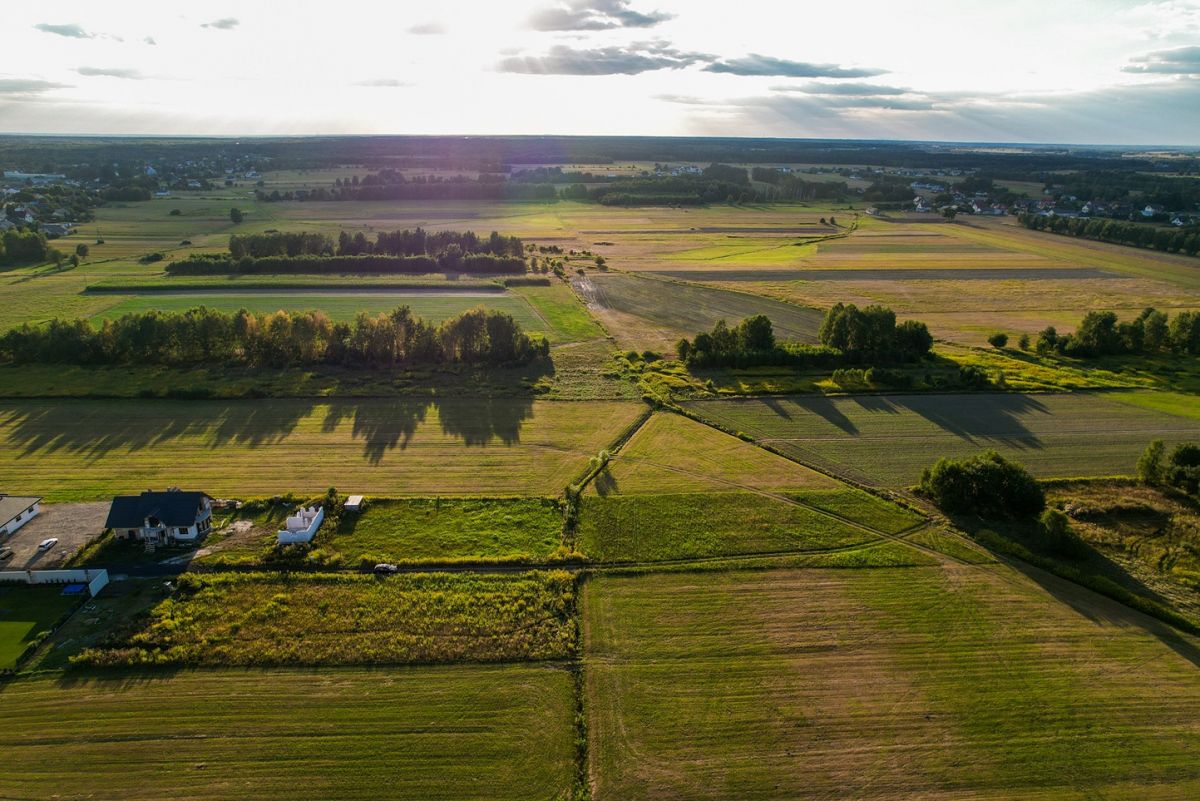 Działka Budowlana z Warunkami Zabudowy – Pilawa