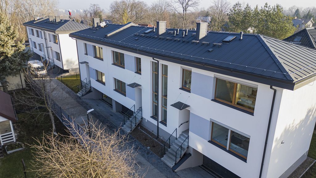 Cisza i zieleń przy metrze – rodzinny segment