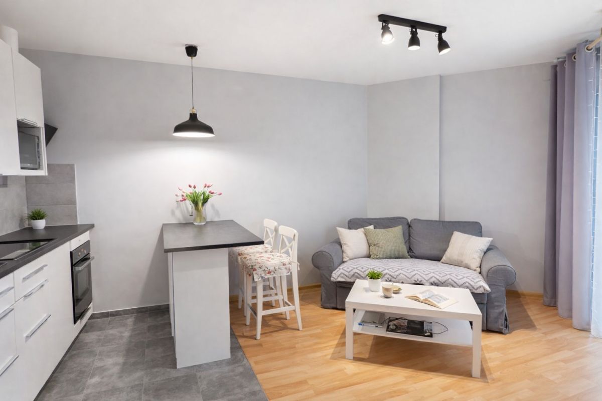 200m do metra | Garaż | Basen | Garderoba|  Balkon