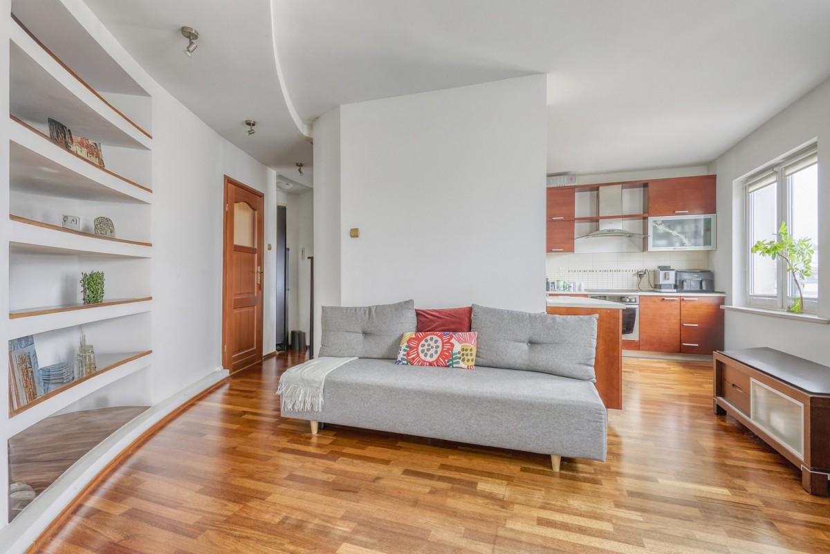 Wyjątkowe 2 pokoje w kamienicy na Ochocie!