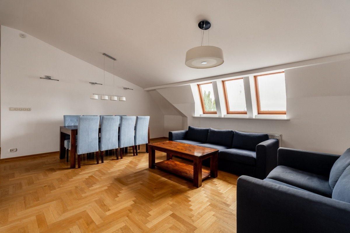 Dwupoziomowy apartament | 3 Pokoje | Poznańska