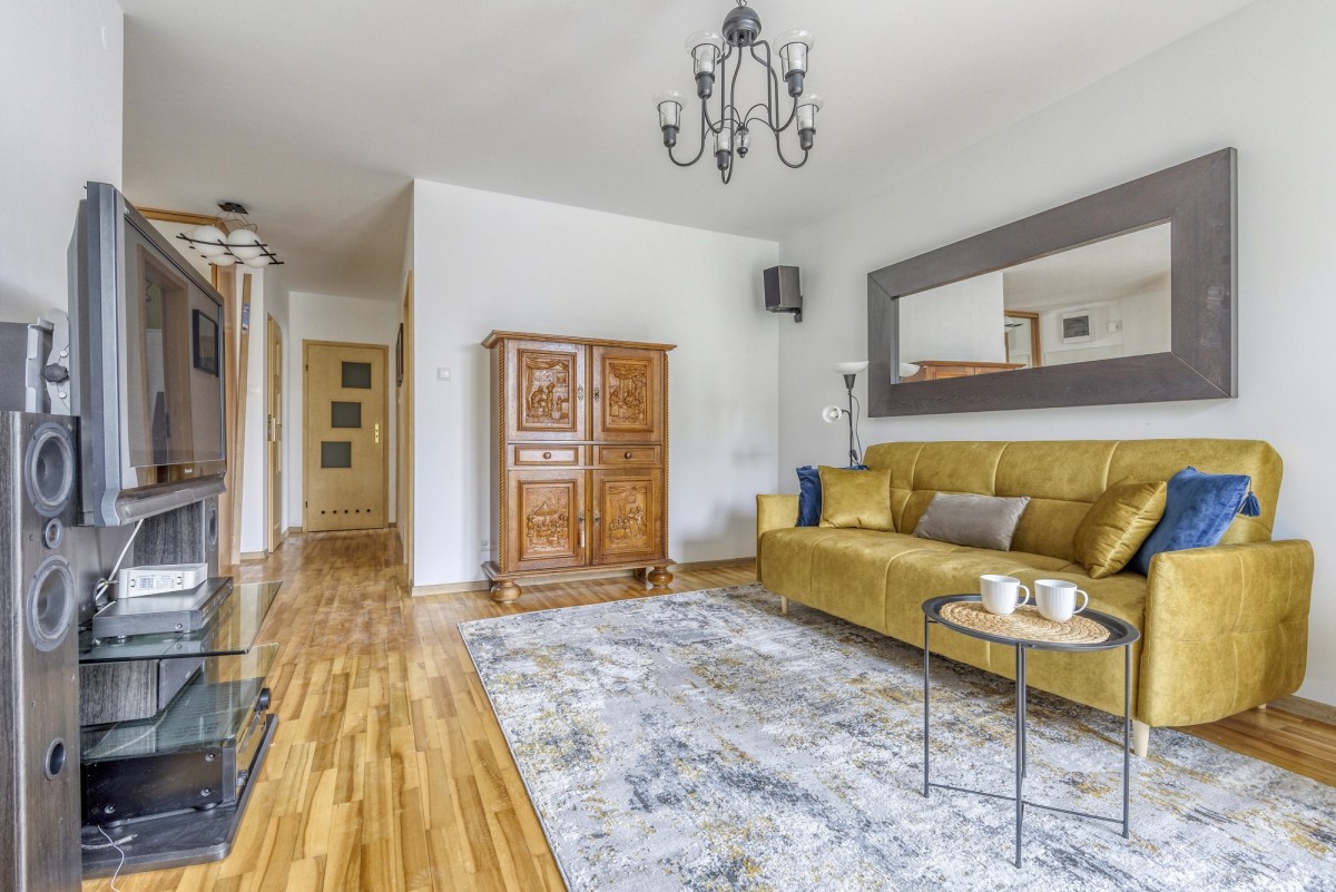 3 POKOJE NA WYNAJEM! BIELANY! GARAŻ!