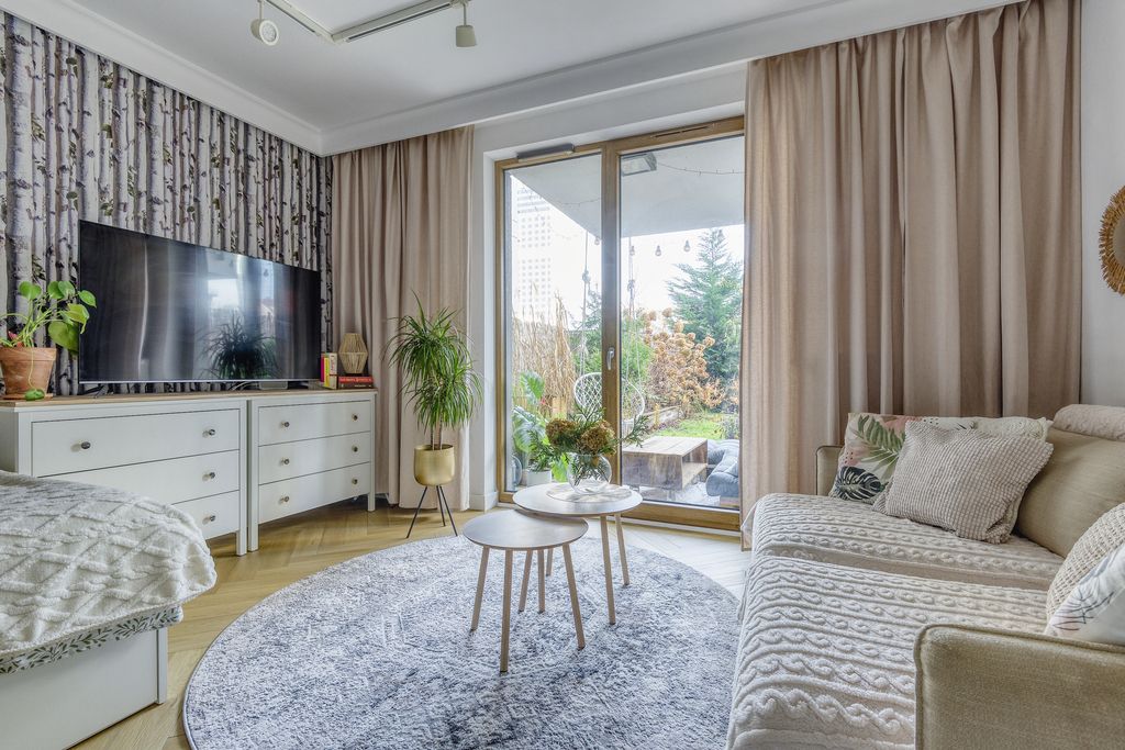 Komfortowe 26 m2 obok Metra!