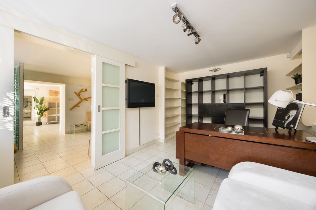 Lokal mieszkalno-użytkowy / Saska Kępa / kamienica