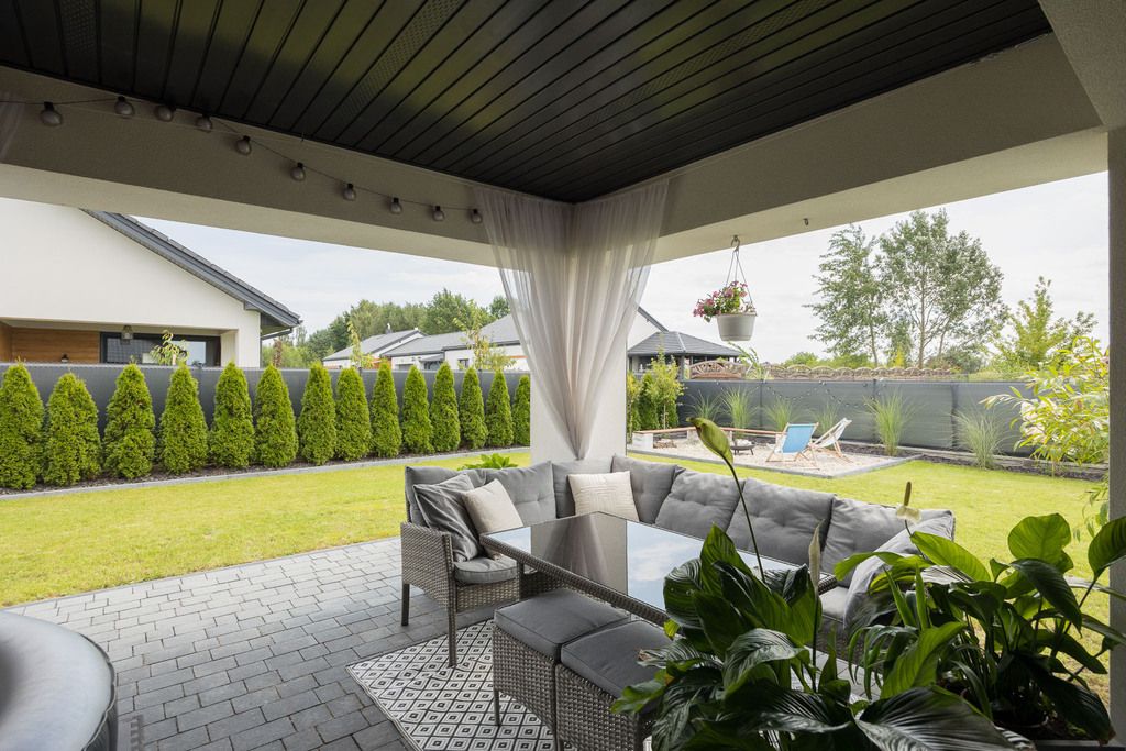 Nowoczesny dom parterowy/2 garaż/ogródek z tarasem