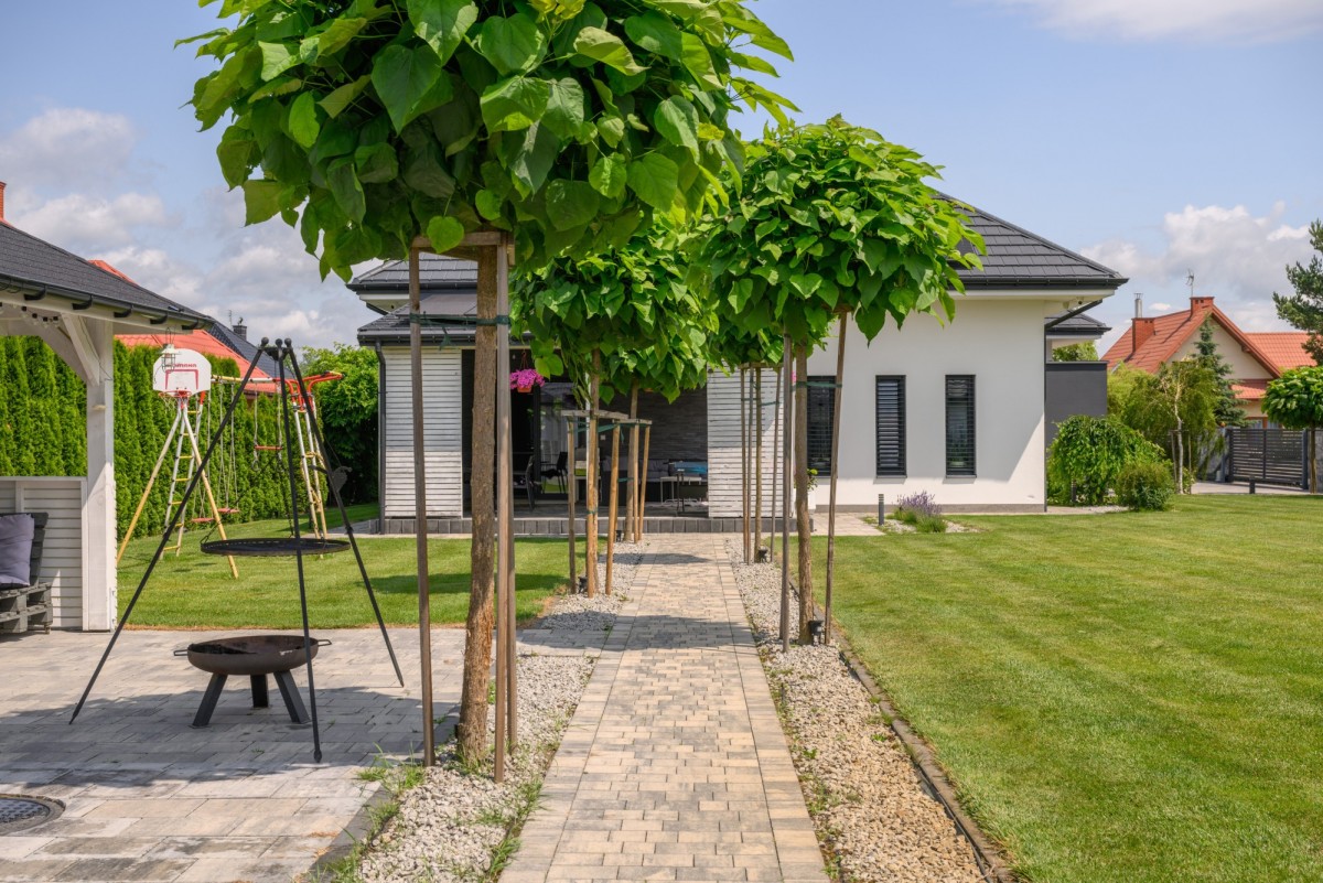 Dom z wyposażeniem | 6 pokoi | 299m2 | ogród