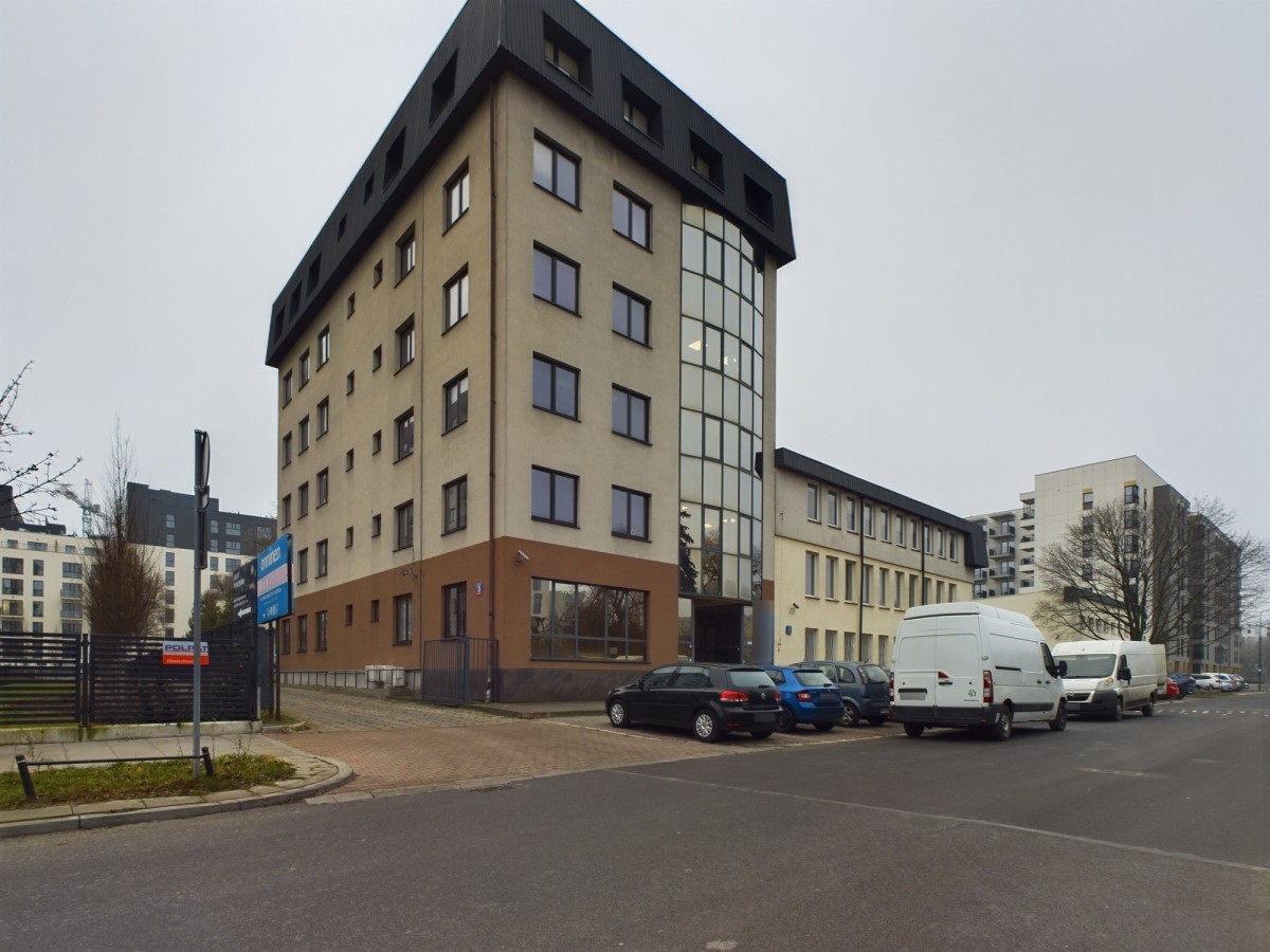 4 kondygnacje w budynku biurowym na wynajem