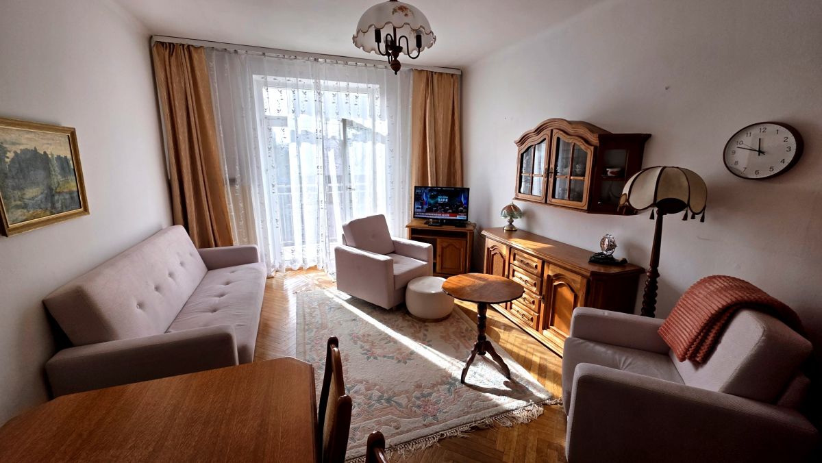 Mokotów, kawalerka, do remontu