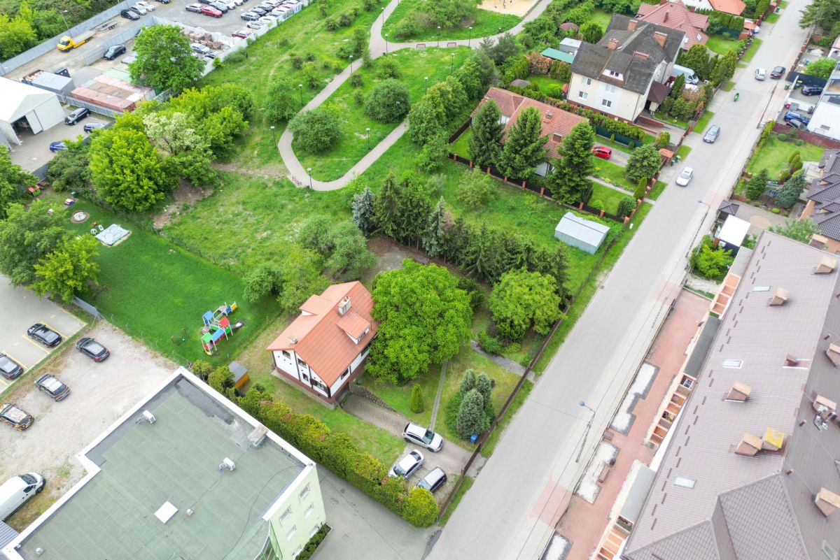 Dom na pięknej działce | Białołęka