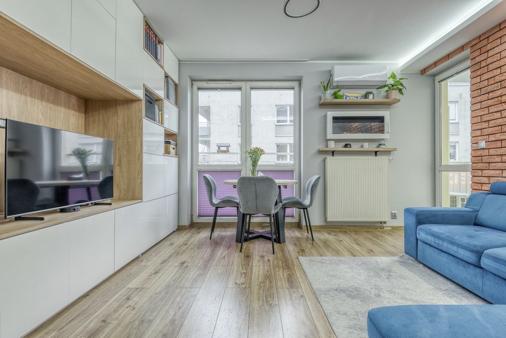 Komfortowe 2 pok. mieszkanie z tarasem i ogródkiem