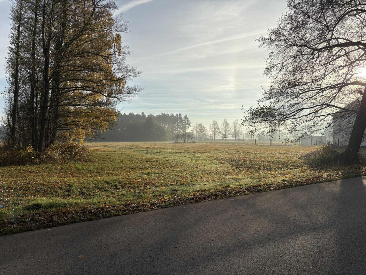 Działka budowlana- uzbrojona – 1296 m² – MPZP