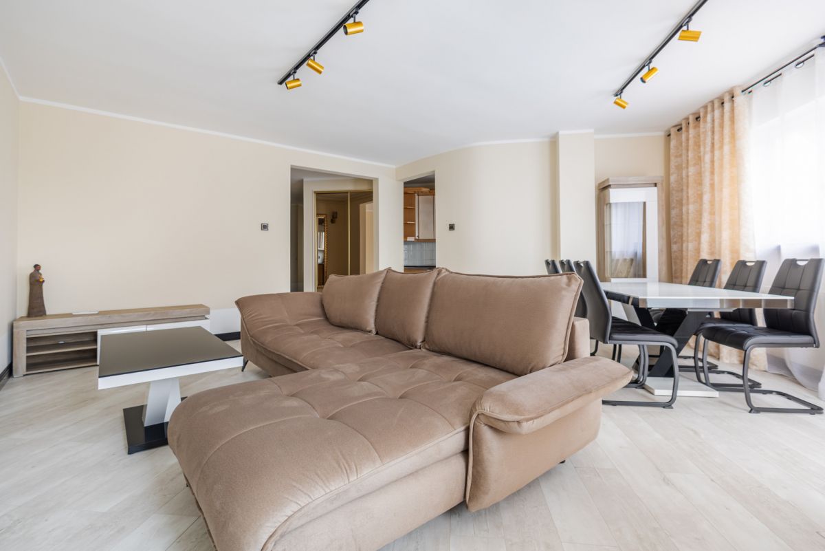 Czteropokojowy Apartament blisko Lasu Kabackiego