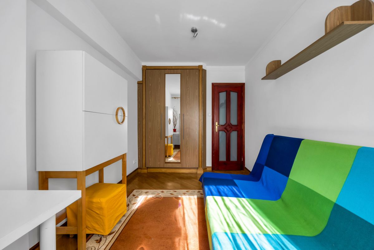 *** 2 pokoje, odświeżone, dobra komunikacja ***