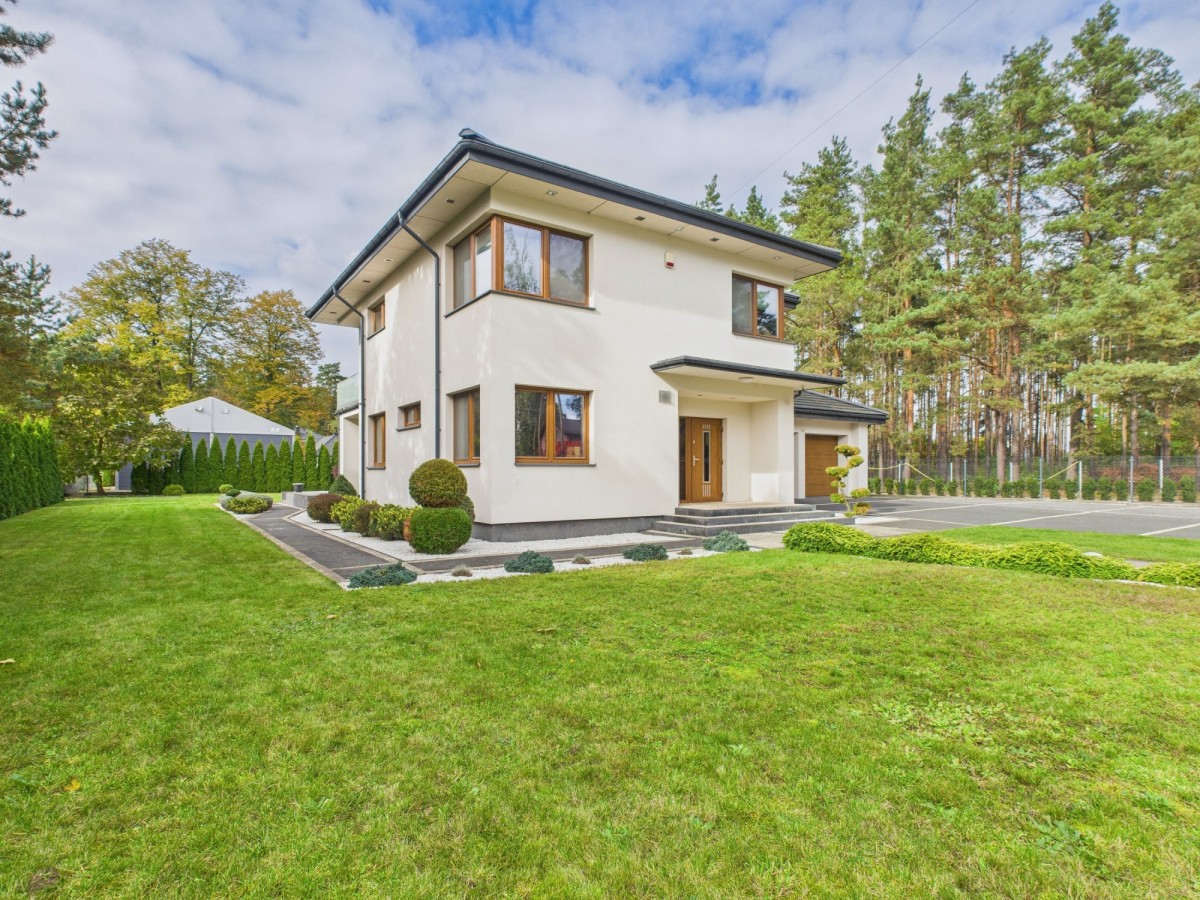 Rodzinny dom marzeń – 6 pokoi, duży ogród i cisza