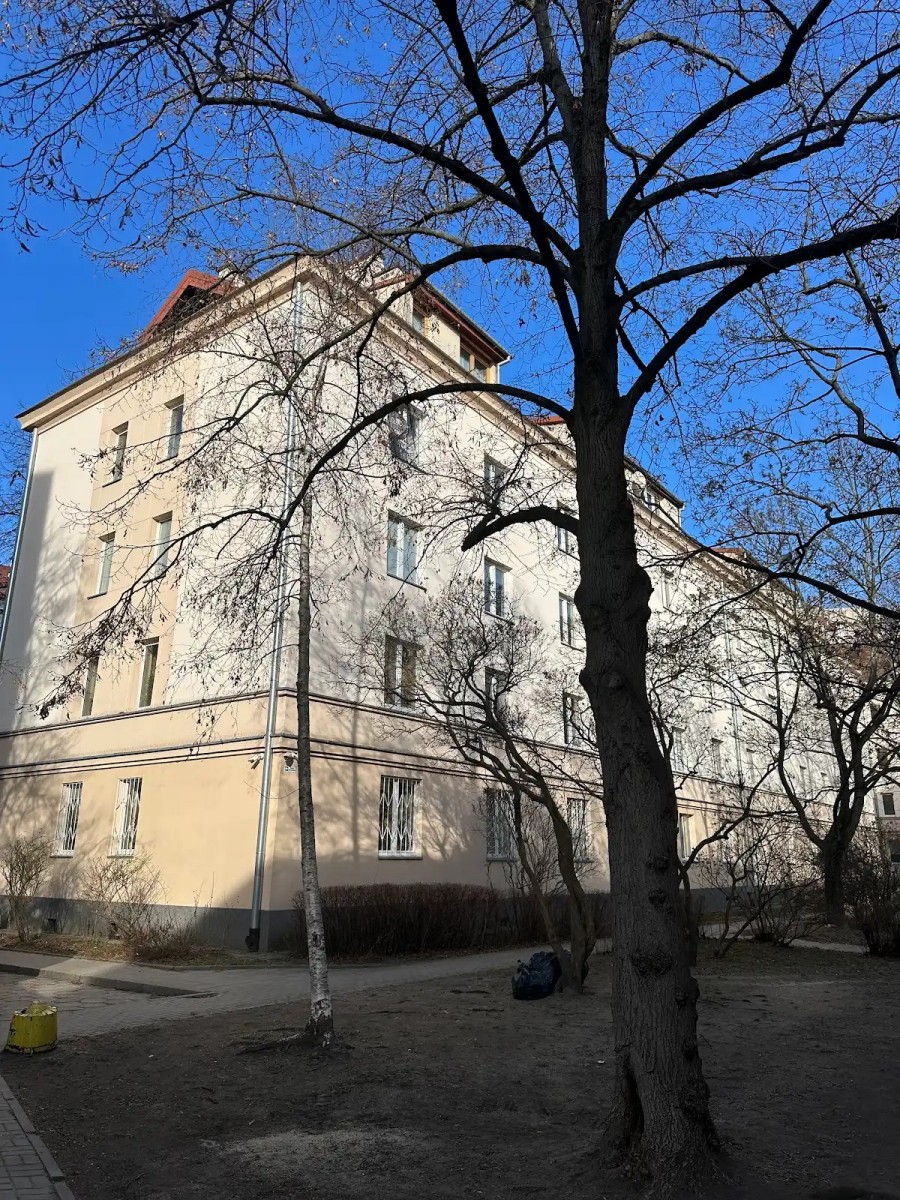 3-pok/Dolny Mokotów/przy Łazienkach Królewskich