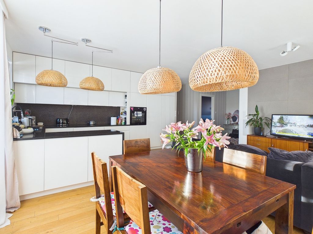 4 Pokojowe  Wysoki Standard  Garaż