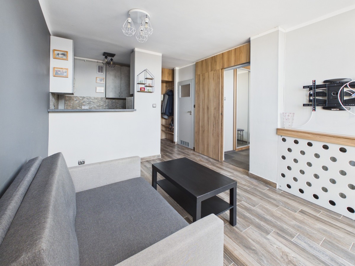 Ciche, słoneczne mieszkanie przy Ogrodzie Saskim.