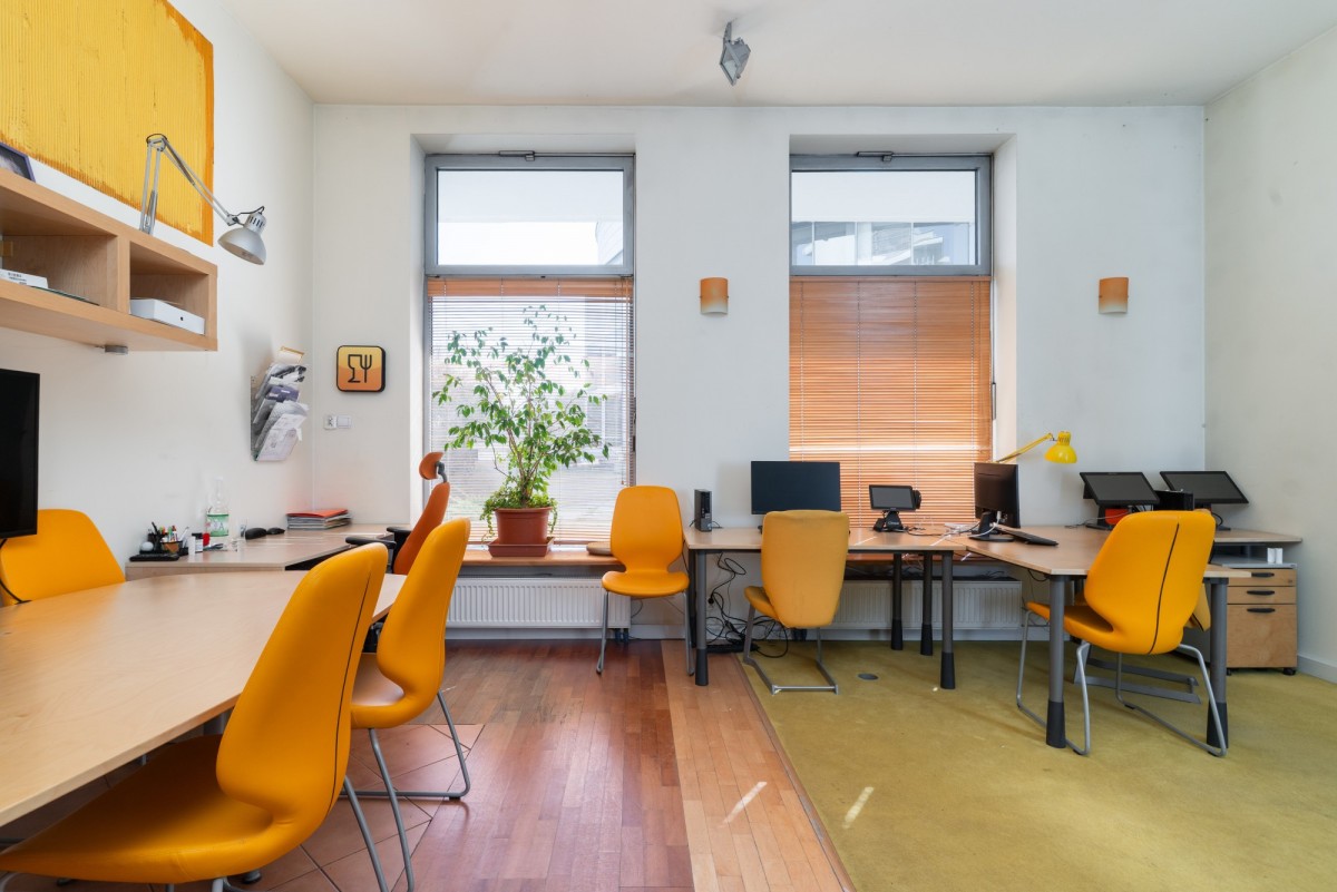 Dwa lokale przy Kępie Potockiej