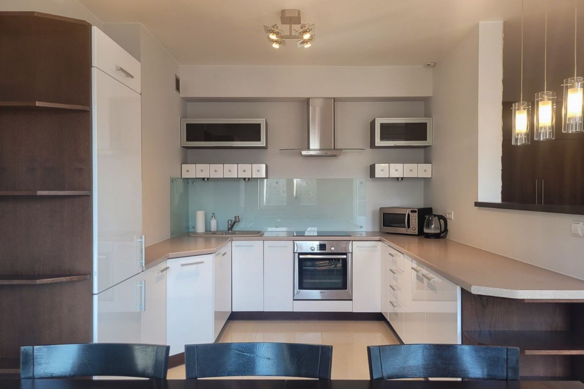 Przestronne 3 pokojowe z miejscem postojowym