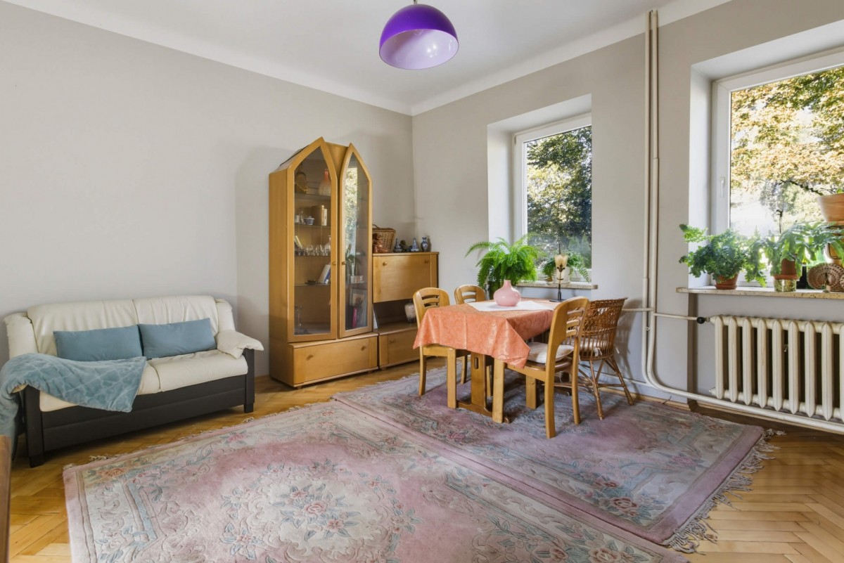 3 pokoje, kamienica z zielonym patio,  Koszykowa