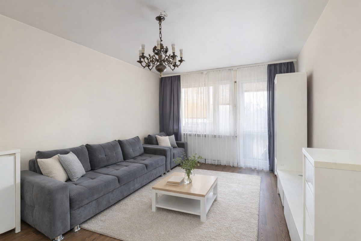 3-pokojowe mieszkanie z loggią Bielany Chomiczówka