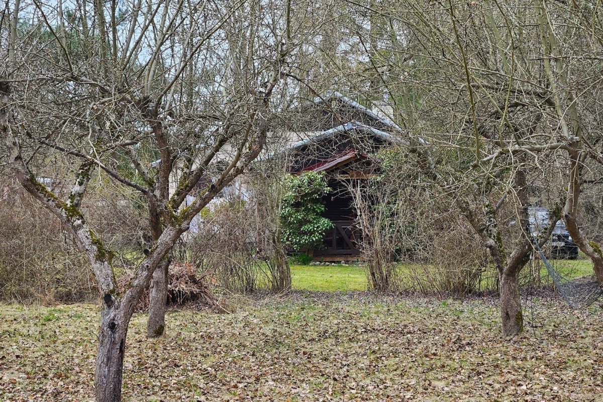 Piękna działka na wymarzony dom w Złotokłosie.
