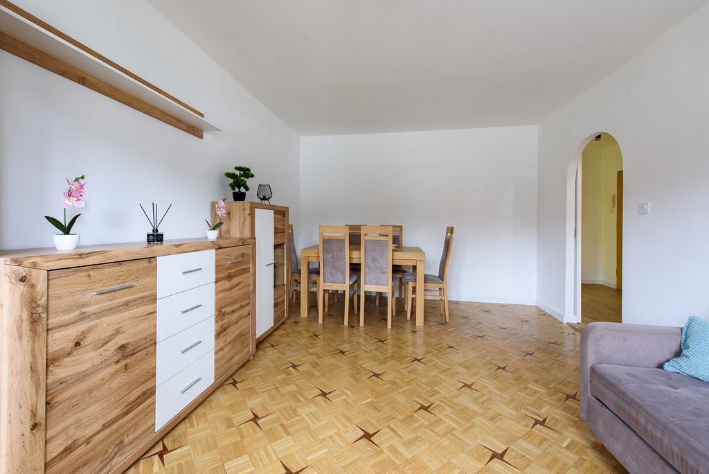 Ustawne mieszkanie po remoncie ! Bielany – Okazja.