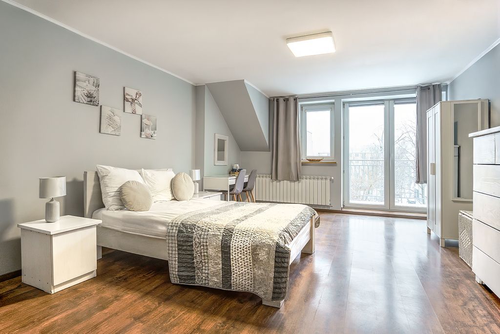 Warszawa Praga Pd kamienica, hotelik