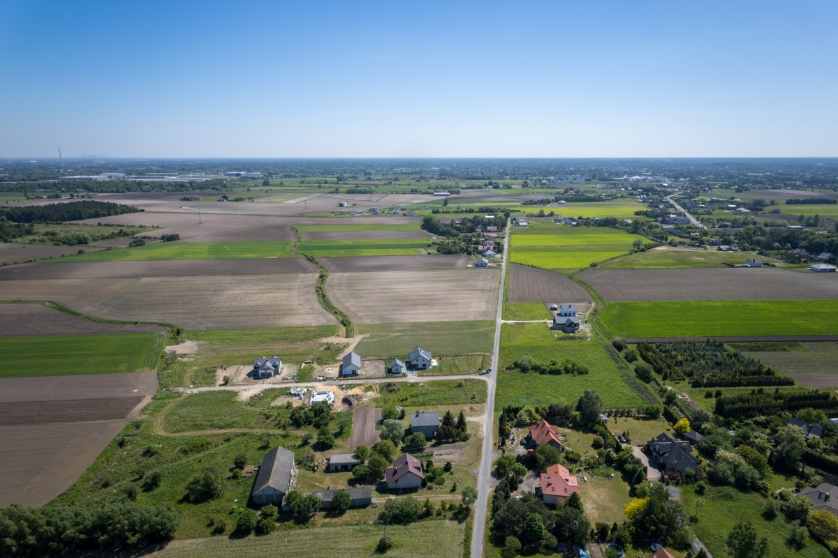 Na sprzedaż działka z WZ pod Grodziskiem Maz.