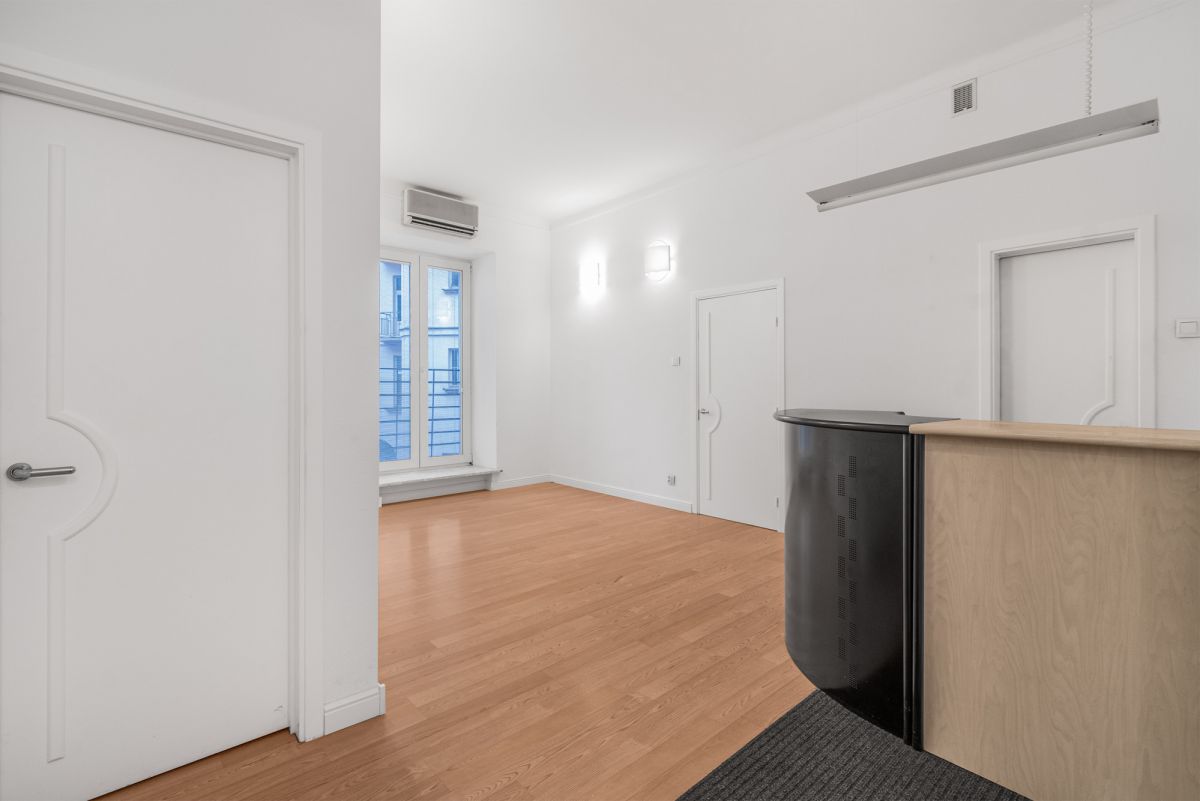 Lokal usługowy w centrum Warszawy I Bracka 18