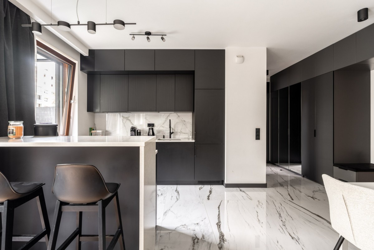 Wysoki standard | Własny ogródek | Komórka i garaż