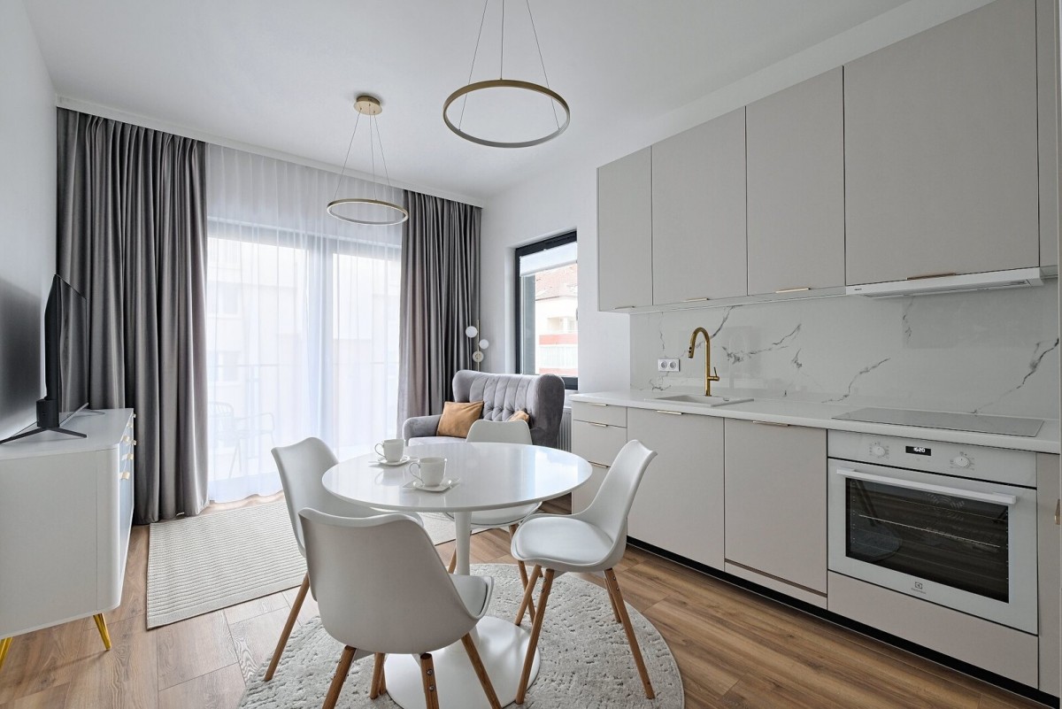 3-pokoje, 2-balkony, komórka i miejsce parkingowe