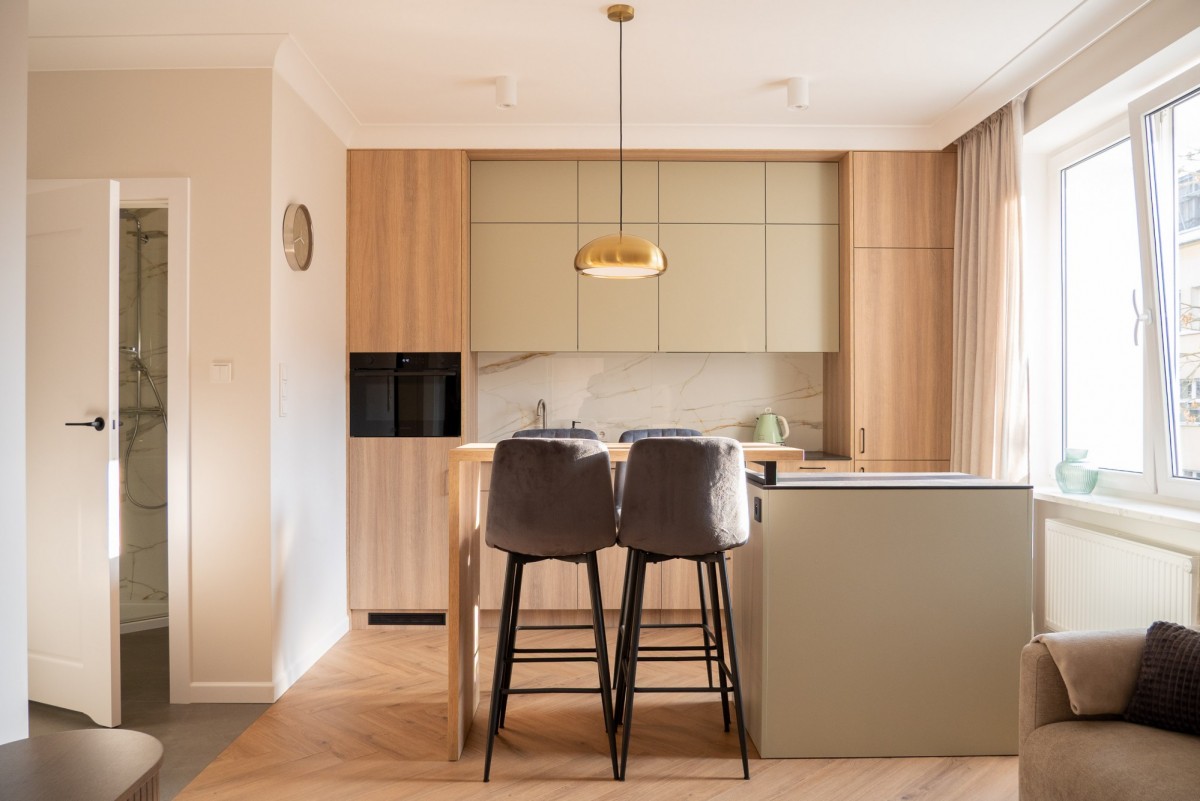 Słoneczne 2 pok. w kamienicy przy metrze Wierzbno