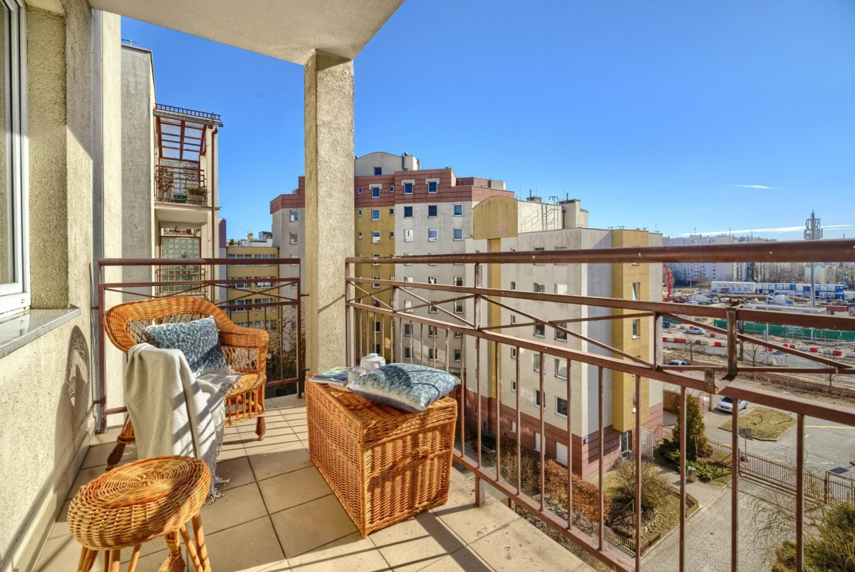 BEMOWO metro Lazurowa_ potencjał na 3 pokoje