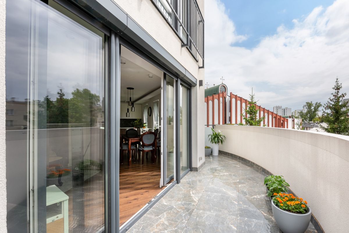 4 pokojowe mieszkanie w pobliżu Saskiej Kępy